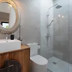 Luxury Ocean View Retreat 2bedroom With Jacuzzi Apartman