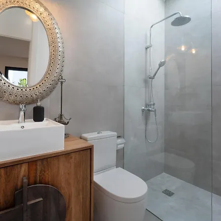 Luxury Ocean View Retreat 2bedroom With Jacuzzi 아파트